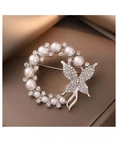 Pearl Rhinestone Wreath Butterfly Brooch for Women Baroque Trendy Elegant Circle Brooch Pin Pearl Crystal Butterfly Wreath Br...